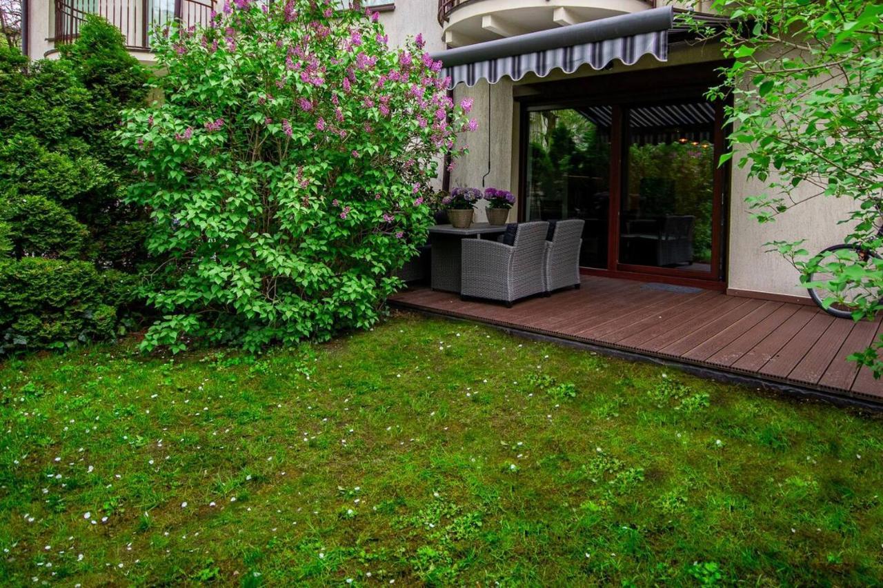 Inpoint 2-Bedrooms Apartment With Private Garden And Free Parking Cracovia Esterno foto
